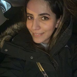 Meet your Posher, Azin